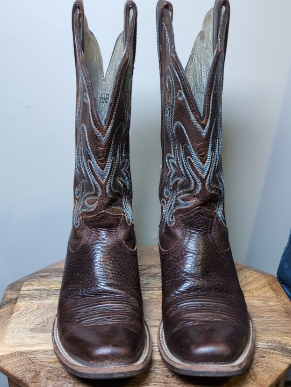 Ariat Legend Western Cowgirl Boots - Picture 6 of 13